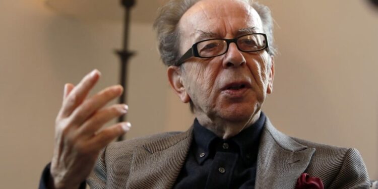 Ismail Kadare, scrittore albanese