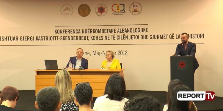 Aurel Plasari, Lucia Nadin