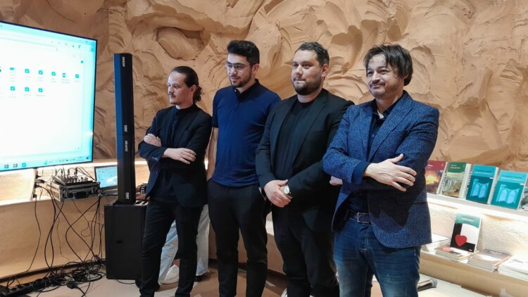 D97b7deb B571 4faf B6da 25d8294c2058