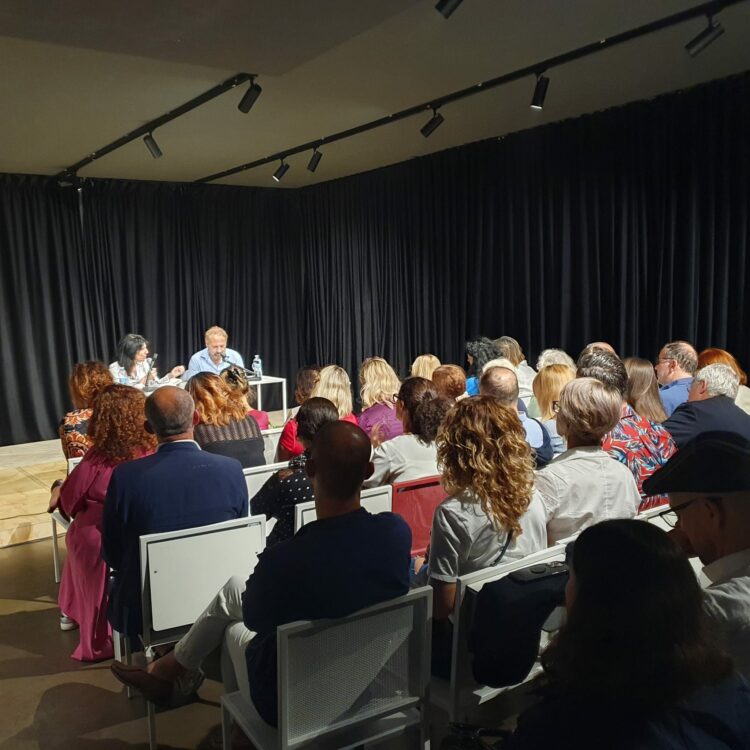 4a415335 19b5 4824 8d45 3dc5f6c10ca7