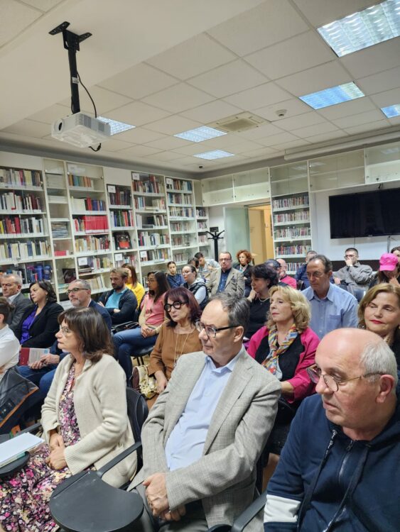 39e0a1b6 Af3f 4c2f 831b 1d57911891f3