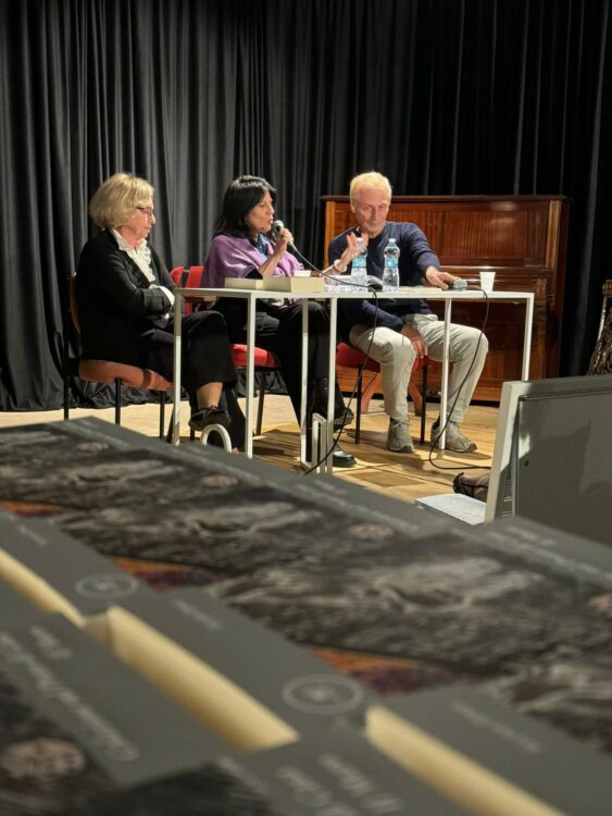 D7d85411 3ed5 446b 8b2c 666ba53dd56d