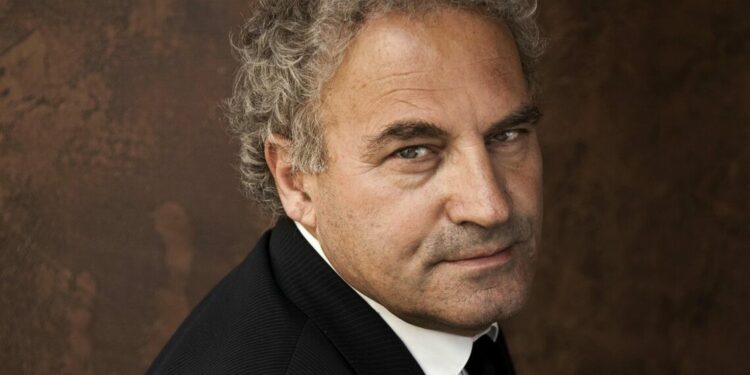 Visar Zhiti Cover 1140x570