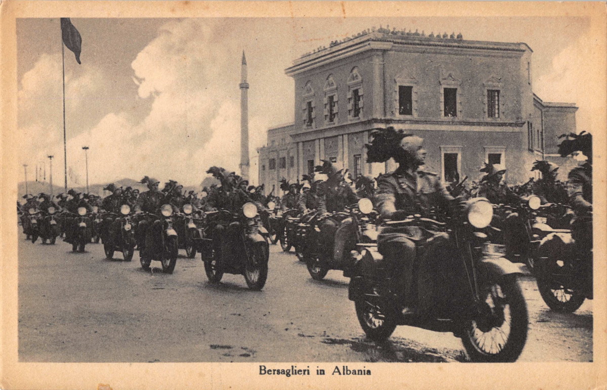 Bersaglieri italiani in Albania, Collezione Edwin Jacques